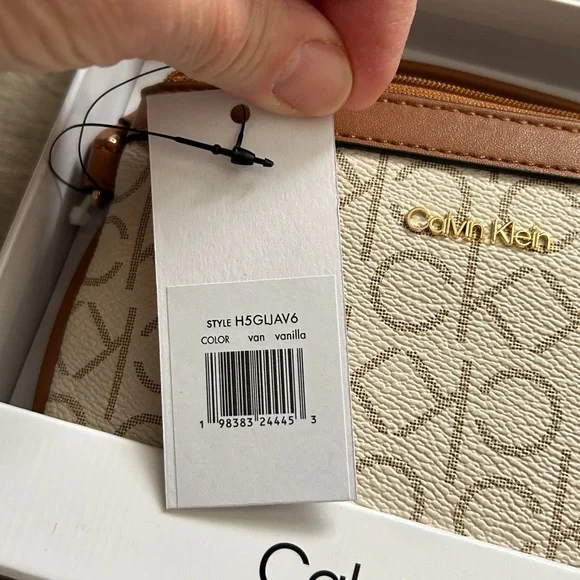NWT Calvin Klein Cream and Tan Bag - Picture 10 of 10